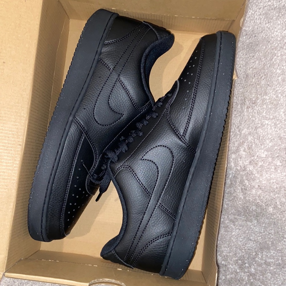MEN'S NIKE COURT VISION LOW SNEAKERS